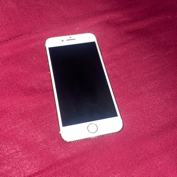 iPhone 8 UNCRACKED AND UNSCRATCHED
